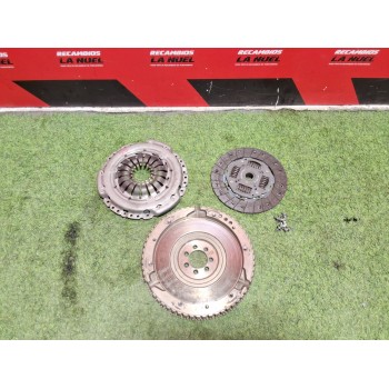 KIT EMBRAGUE 122049010 322055510 7711368167