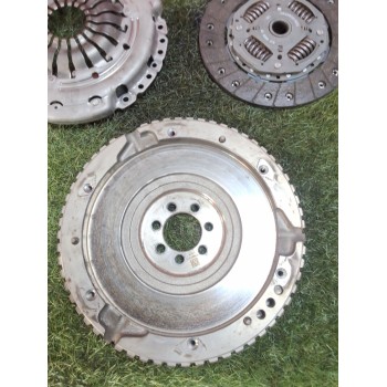 Recambio de kit embrague para dacia dokker furgoneta/monovolumen 1.5 dci (feaj) referencia OEM IAM 7711368167  