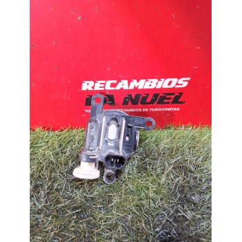 Recambio de faro antiniebla izquierdo para peugeot rifter 1.5 bluehdi 100 referencia OEM IAM   