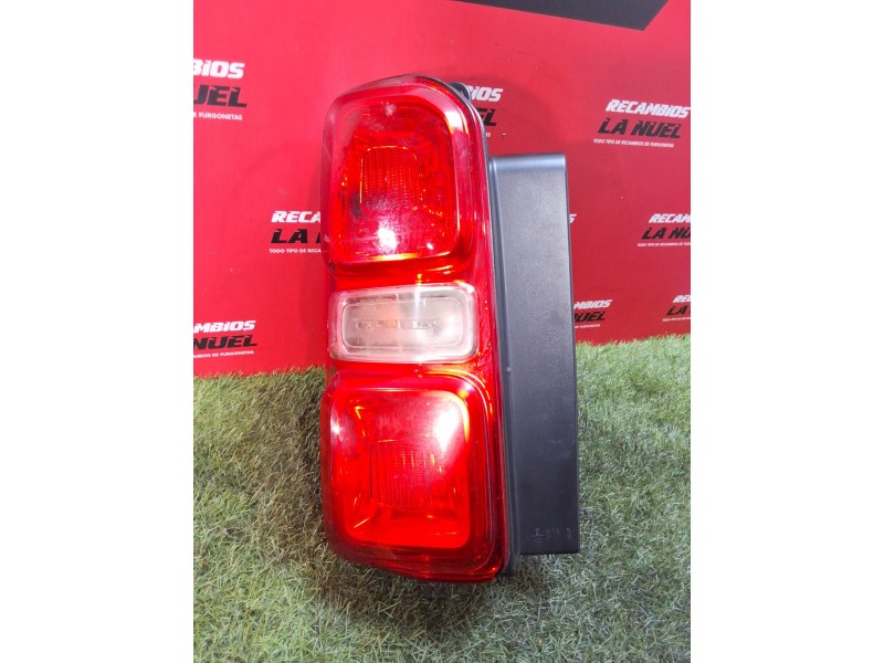 Recambio de piloto trasero izquierdo para peugeot expert furgoneta (v_) 2.0 bluehdi 120 referencia OEM IAM 9808243182  