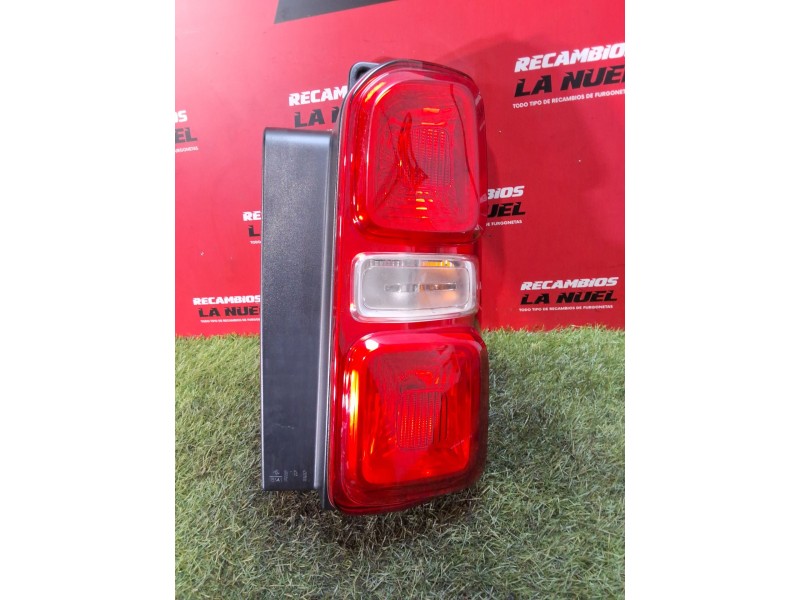 Recambio de piloto trasero derecho para peugeot expert furgoneta (v_) 2.0 bluehdi 120 referencia OEM IAM 9808243082  