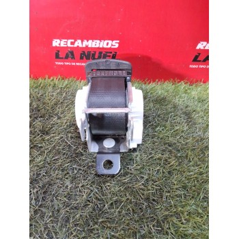 Recambio de cinturon seguridad trasero izquierdo para opel combo life e edition cdti dpf referencia OEM IAM 34198419B 33054574 9