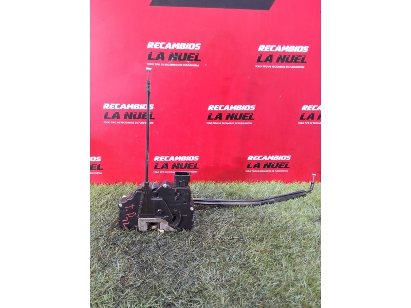 Recambio de cerradura puerta trasera derecha para citroën jumper iii furgoneta 2.2 bluehdi 140 referencia OEM IAM 1393796080  