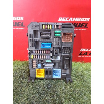 CAJA RELES / FUSIBLES 9855665280 