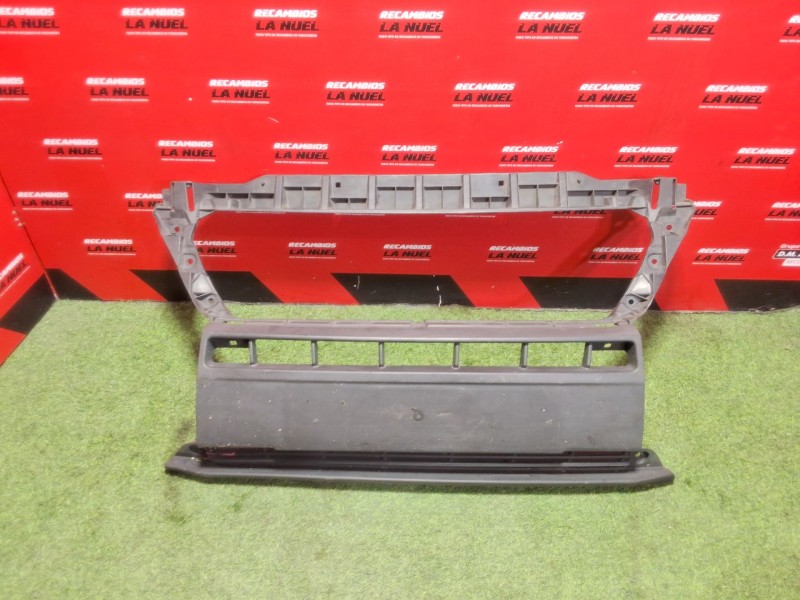 Recambio de parte central paragolpe delantero para citroën jumper iii furgoneta 2.2 bluehdi 140 referencia OEM IAM 1315077070  