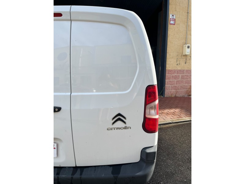 Recambio de puerta trasera derecha para citroën berlingo furgón/monospace (k9) 1.6 bluehdi 100 referencia OEM IAM 9820436780 870