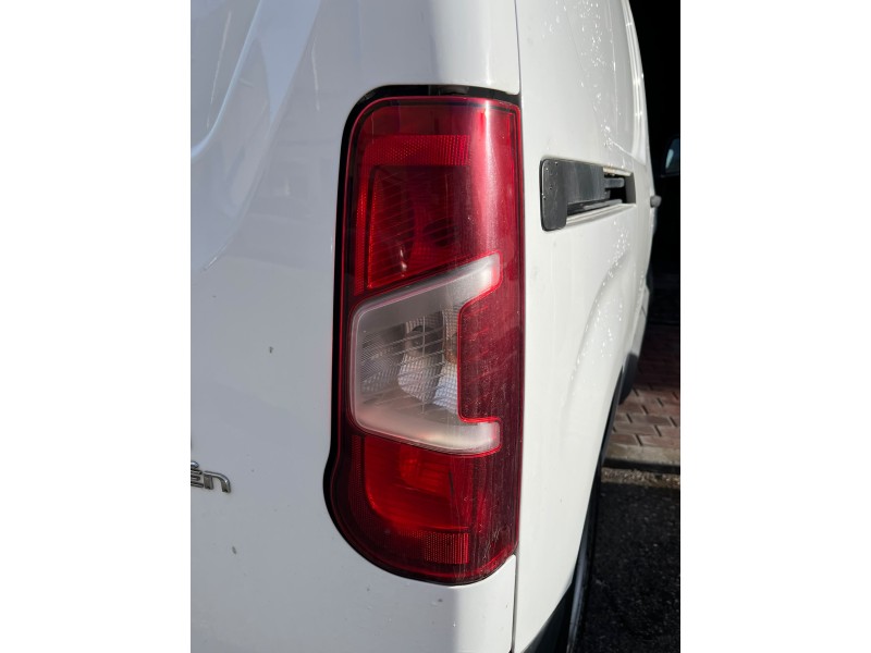 Recambio de piloto trasero derecho para citroën berlingo furgón/monospace (k9) 1.6 bluehdi 100 referencia OEM IAM 9820554880  