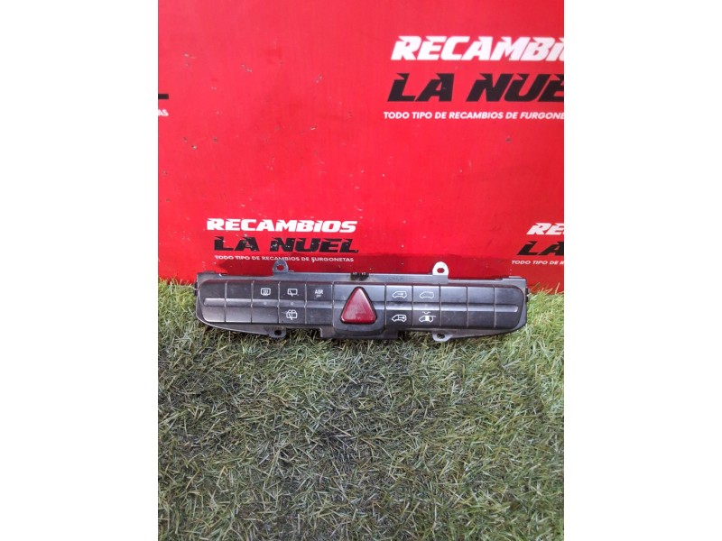 Recambio de warning para mercedes-benz vito / mixto furgoneta (w639) 111 cdi (639.601, 639.603, 639.605) referencia OEM IAM 6395