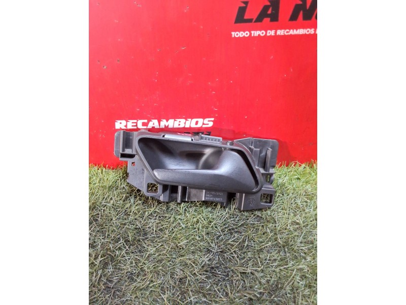 Recambio de maneta interior delantera derecha para peugeot partner furgón/monospace (k9) 1.5 bluehdi 100 referencia OEM IAM 9819