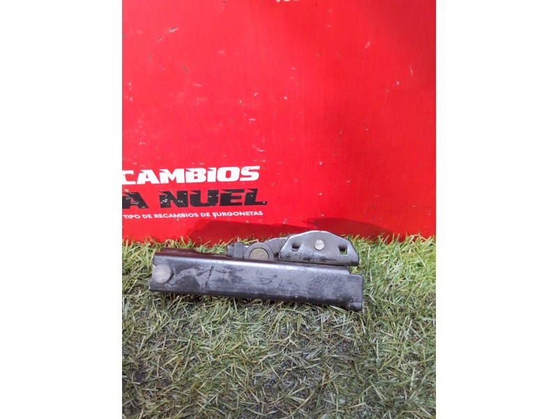 Recambio de soporte puerta corredera para peugeot partner furgón/monospace (k9) 1.5 bluehdi 100 referencia OEM IAM 9817813180D  