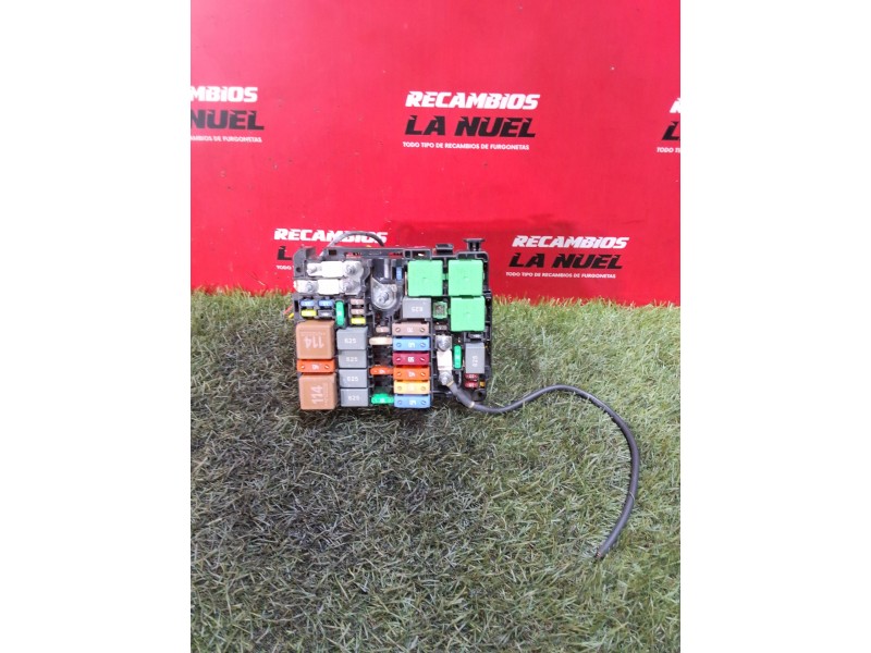Recambio de caja reles para peugeot partner furgón/monospace (k9) 1.5 bluehdi 100 referencia OEM IAM 9804848580  