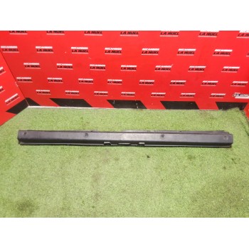 PARAGOLPES TRASERO CENTRAL 1305763070 