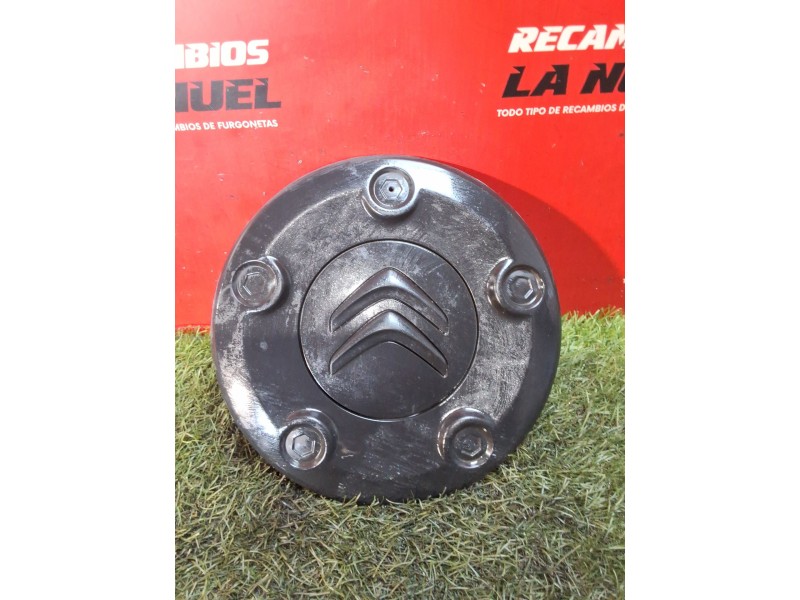 Recambio de tapacubos para citroën jumpy iii furgoneta (v_) 1.5 bluehdi 120 referencia OEM IAM 9677381777  