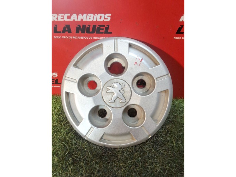 Recambio de tapacubos para citroën jumper iii furgoneta 2.2 bluehdi 140 referencia OEM IAM 123456789012 B985 