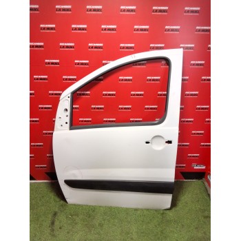PUERTA DELANTERA IZQUIERDA 9002X4 