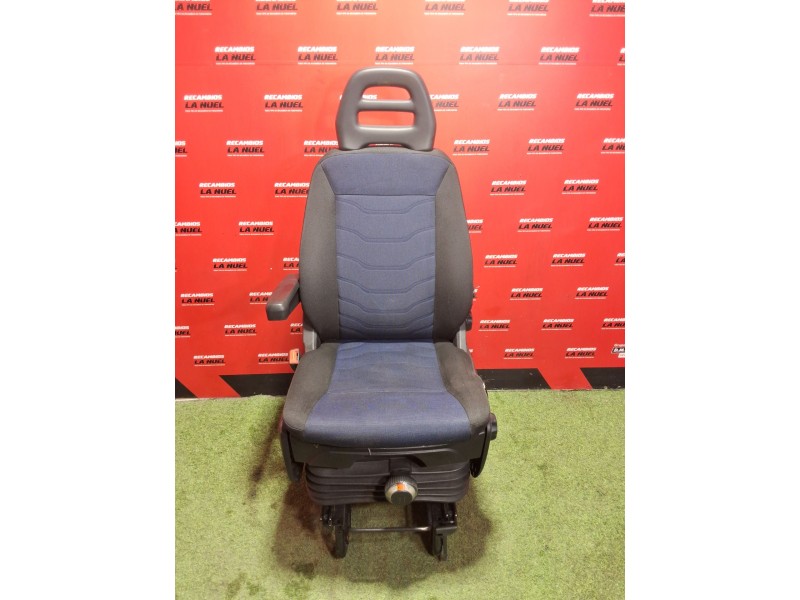 Recambio de asiento delantero izquierdo para iveco daily vi furgoneta 33s12, 35s12, 35c12 referencia OEM IAM 5802826074 58014043