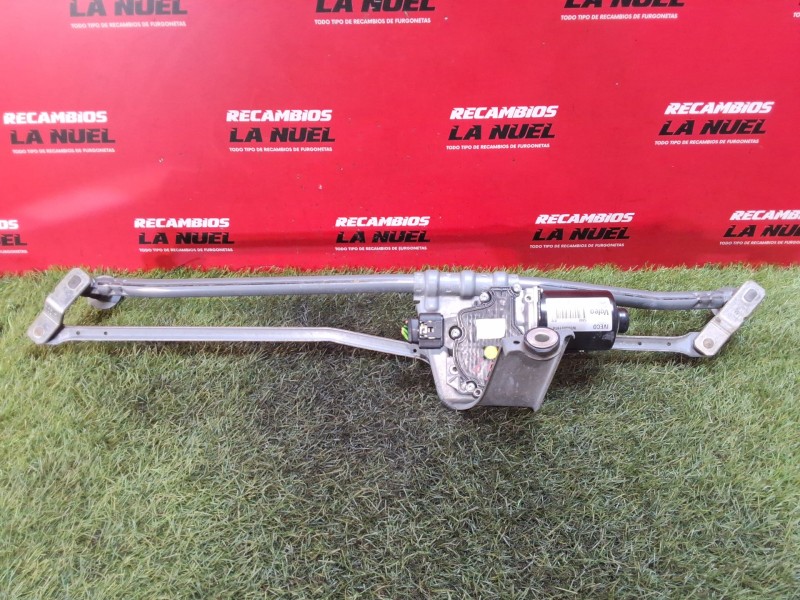 Recambio de motor limpia delantero para iveco daily vi furgoneta 33s12, 35s12, 35c12 referencia OEM IAM W000051914  