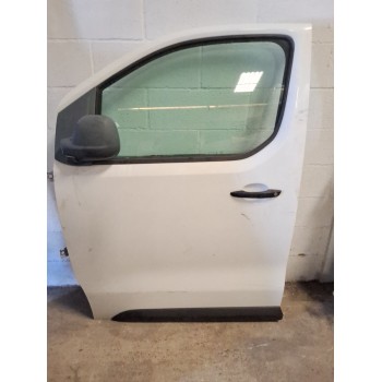 Recambio de puerta delantera izquierda para citroën jumpy iii furgoneta (v_) 1.5 bluehdi 120 referencia OEM IAM   