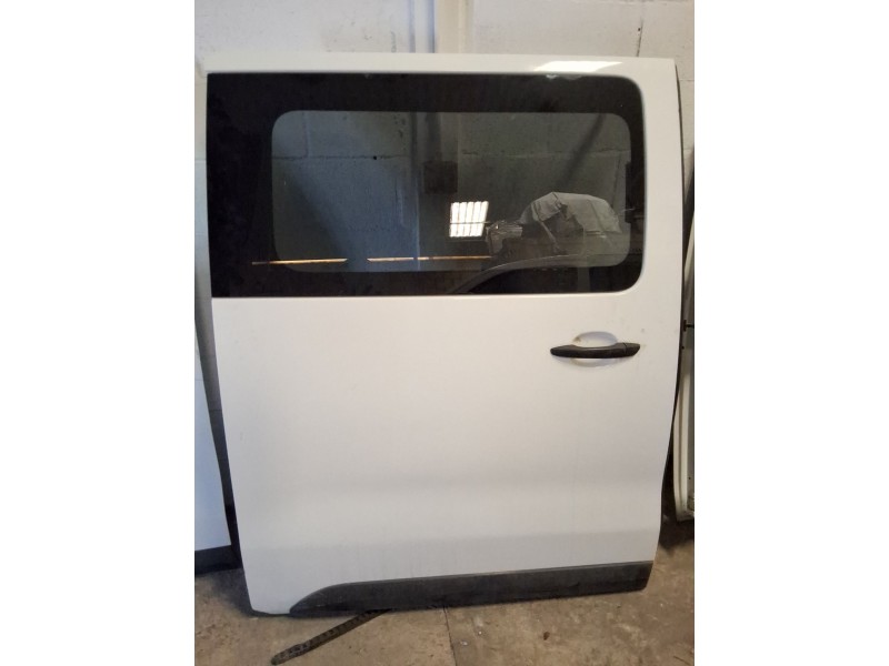 Recambio de puerta lateral corredera derecha para citroën jumpy iii furgoneta (v_) 1.5 bluehdi 120 referencia OEM IAM 2909150R00
