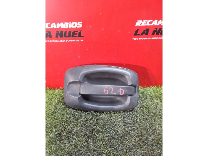 Recambio de maneta exterior delantera derecha para iveco daily vi furgoneta 33s12, 35s12, 35c12 referencia OEM IAM NV24897  