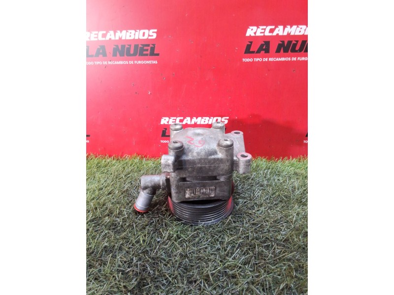 Recambio de bomba servodireccion para iveco daily vi furgoneta 33s12, 35s12, 35c12 referencia OEM IAM 5801893653  