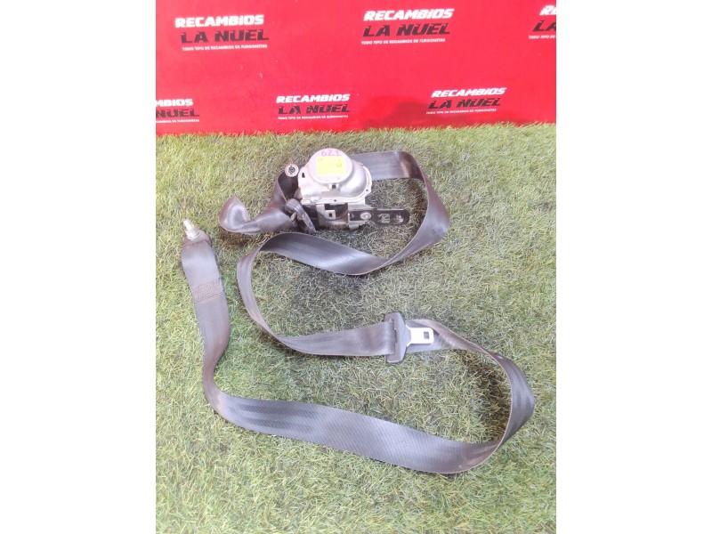 Recambio de cinturon seguridad delantero izquierdo para iveco daily vi furgoneta 33s12, 35s12, 35c12 referencia OEM IAM 58023120