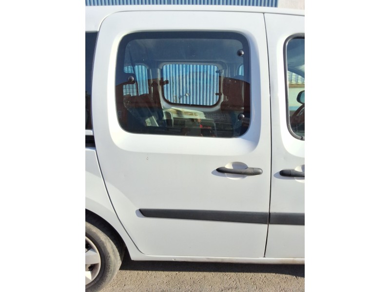 Recambio de puerta lateral corredera derecha para renault kangoo / grand kangoo ii (kw0/1_) 1.5 dci 80 (kw15) referencia OEM IAM