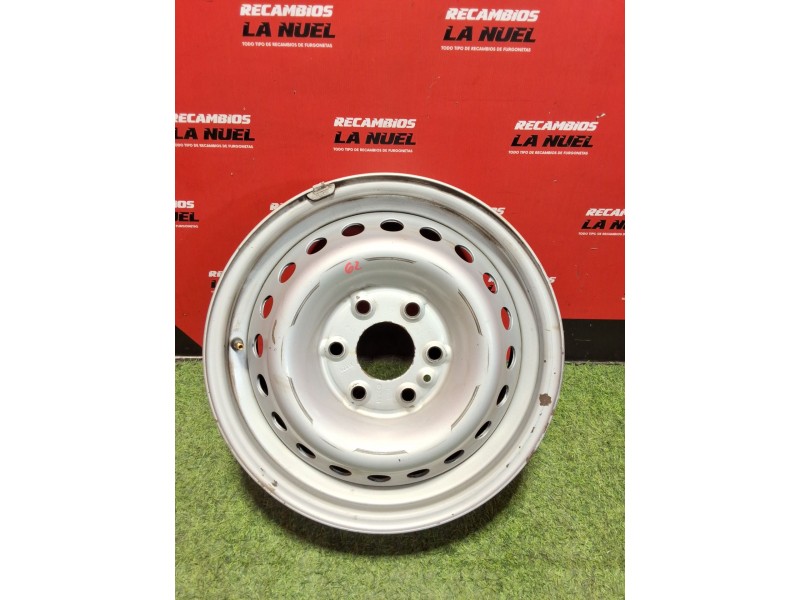 Recambio de llanta para iveco daily vi furgoneta 33s12, 35s12, 35c12 referencia OEM IAM 5801622004  
