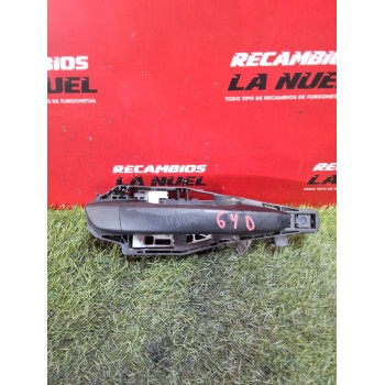 Recambio de maneta exterior delantera derecha para opel zafira life autobús (k0) 2.0 referencia OEM IAM 9688834080U 96868958XT 