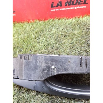 Recambio de maneta exterior delantera derecha para opel zafira life autobús (k0) 2.0 referencia OEM IAM 9688834080U 96868958XT 