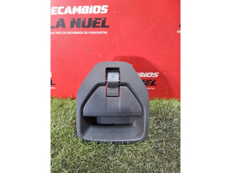 Recambio de maneta interior lateral derecha para renault express furgón/monospace 1.3 tce 100 (f6ma) referencia OEM IAM 82672993