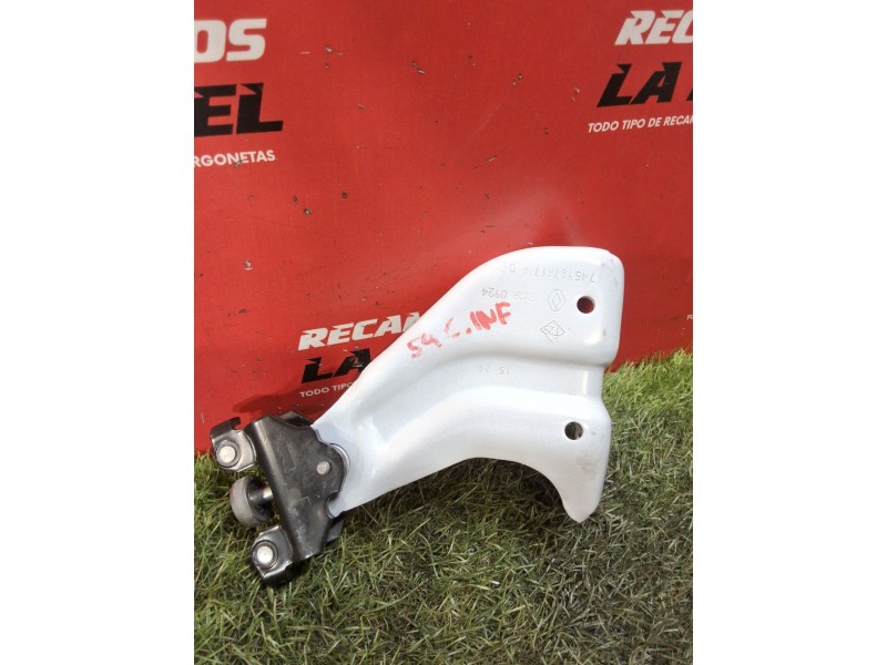Recambio de rodillo puerta corredera derecha baja para renault express furgón/monospace 1.3 tce 100 (f6ma) referencia OEM IAM 74