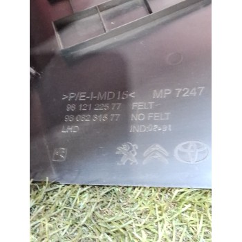 Recambio de moldura para opel zafira life autobús (k0) 2.0 referencia OEM IAM 9812122577 9808231577 