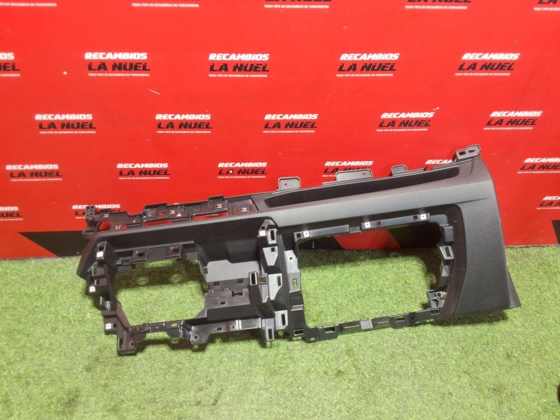 Recambio de moldura para opel zafira life autobús (k0) 2.0 referencia OEM IAM 9848279480  