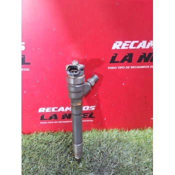 Recambio de inyector para nissan nv300 camper michelangelo dci cat referencia OEM IAM 0445110546 81S0255 9393104713081705