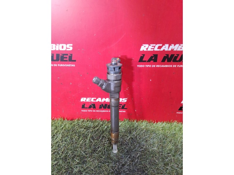 Recambio de inyector para nissan nv300 camper michelangelo dci cat referencia OEM IAM 0445110546 9392103259081928 