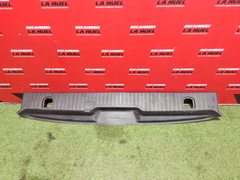 Recambio de molduras traseras para opel zafira life autobús (k0) 2.0 referencia OEM IAM   