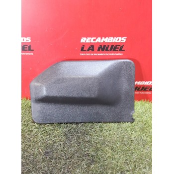 Recambio de moldura para opel vivaro c furgoneta (k0) 2.0 referencia OEM IAM 9813513277  