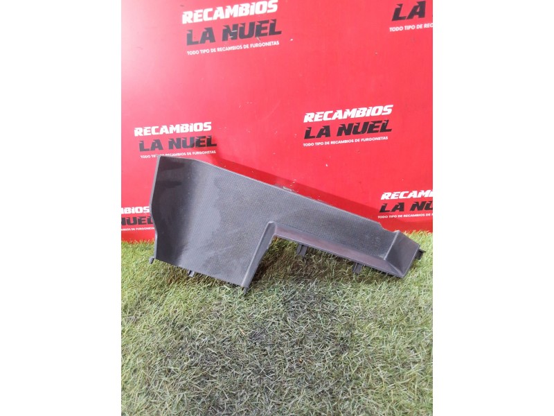 Recambio de moldura para opel vivaro c furgoneta (k0) 2.0 referencia OEM IAM 9851389780  