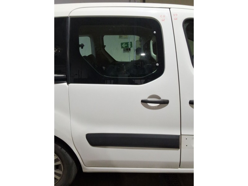 Recambio de puerta lateral corredera derecha para peugeot partner tepee 1.6 hdi 90 referencia OEM IAM   