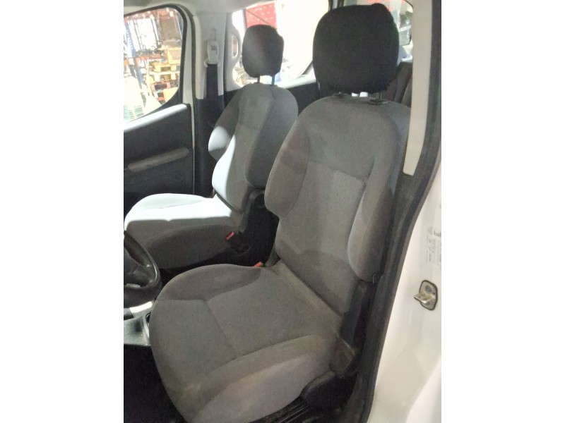 Recambio de asiento delantero izquierdo para peugeot partner tepee 1.6 hdi 90 referencia OEM IAM   
