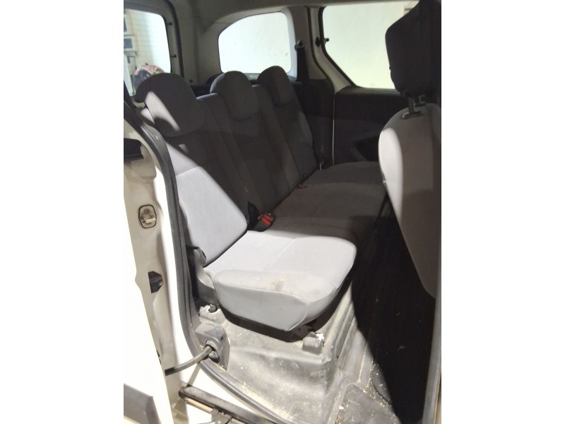 Recambio de asientos traseros para peugeot partner tepee 1.6 hdi 90 referencia OEM IAM   
