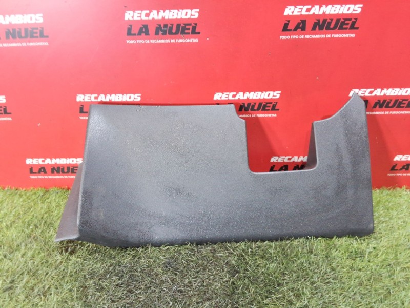Recambio de moldura para opel vivaro c furgoneta (k0) 2.0 referencia OEM IAM 9868807180  