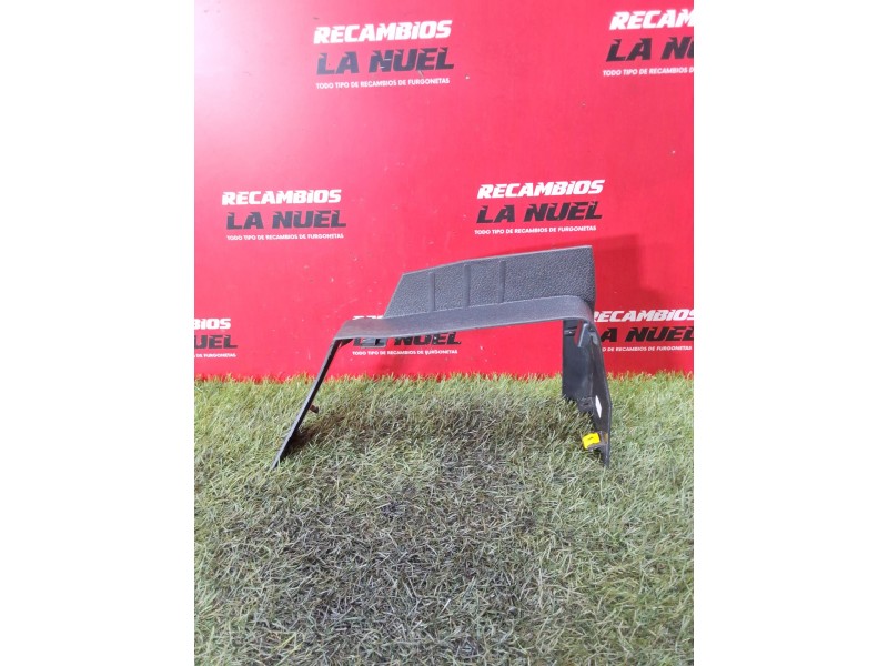 Recambio de moldura para opel vivaro c furgoneta (k0) 2.0 referencia OEM IAM 9812403377 16106810100 