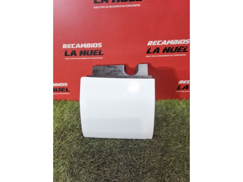 Recambio de moldura para opel vivaro c furgoneta (k0) 2.0 referencia OEM IAM 9809663577  