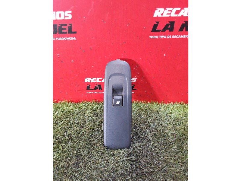 Recambio de mando elevalunas delantero derecho para peugeot partner furgón/monospace (k9) 1.5 bluehdi 100 referencia OEM IAM 981