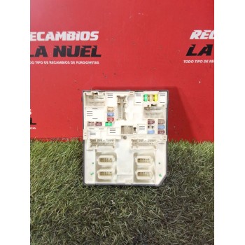 Recambio de caja reles / fusibles para renault kangoo / grand kangoo ii (kw0/1_) 1.5 dci 80 (kw15) referencia OEM IAM 284B63788R