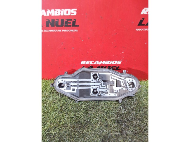Recambio de portalampara piloto trasero derecho para renault kangoo / grand kangoo ii (kw0/1_) 1.5 dci 80 (kw15) referencia OEM 