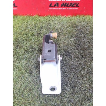 Recambio de rodillo puerta corredera derecha para renault kangoo / grand kangoo ii (kw0/1_) 1.5 dci 80 (kw15) referencia OEM IAM