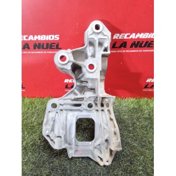 Recambio de soporte alternador para renault kangoo / grand kangoo ii (kw0/1_) 1.5 dci 80 (kw15) referencia OEM IAM 117105158R  